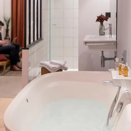 Mihotel Charite Hotel