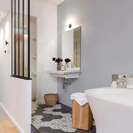 Hotel Mihotel Charite Lyon