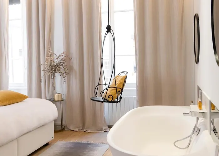 Mihotel Charite 酒店 里昂
