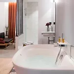 Отель Mihotel Charite