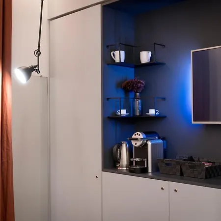 Mihotel Charite * ليون